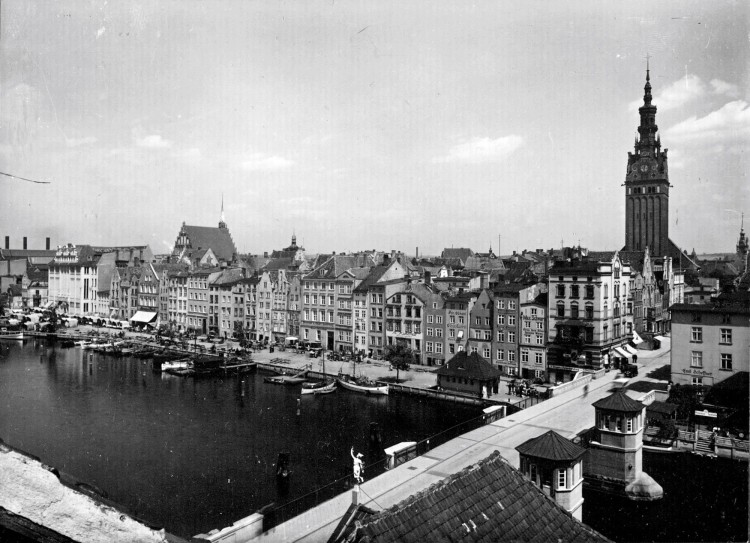 Nabrzeże i Katedra2.jpg