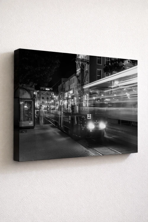 Świetliste ślady nocy.jpg