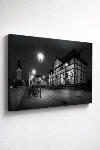 Elbląg w odcieniach nocy .jpg