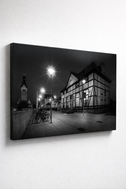 Elbląg w odcieniach nocy .jpg