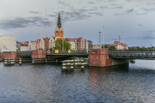 Serce Elbląga nad rzeką1.jpg